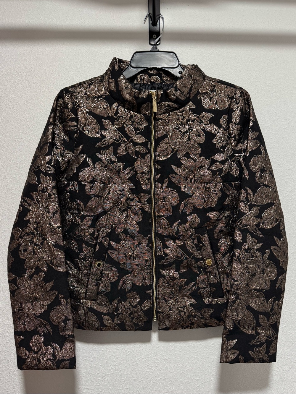Lilly Pulitzer Emelyn Brocade Gold and Black Puffer Jacket Size 0 NWT - Picture 4 of 11